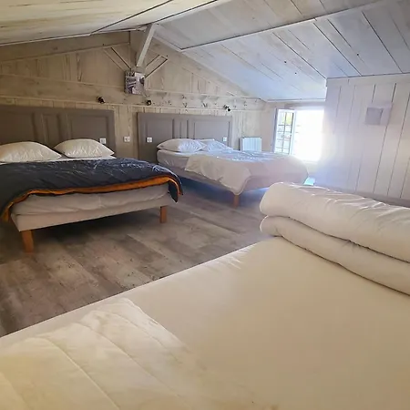 Nodesia بيت للعطل